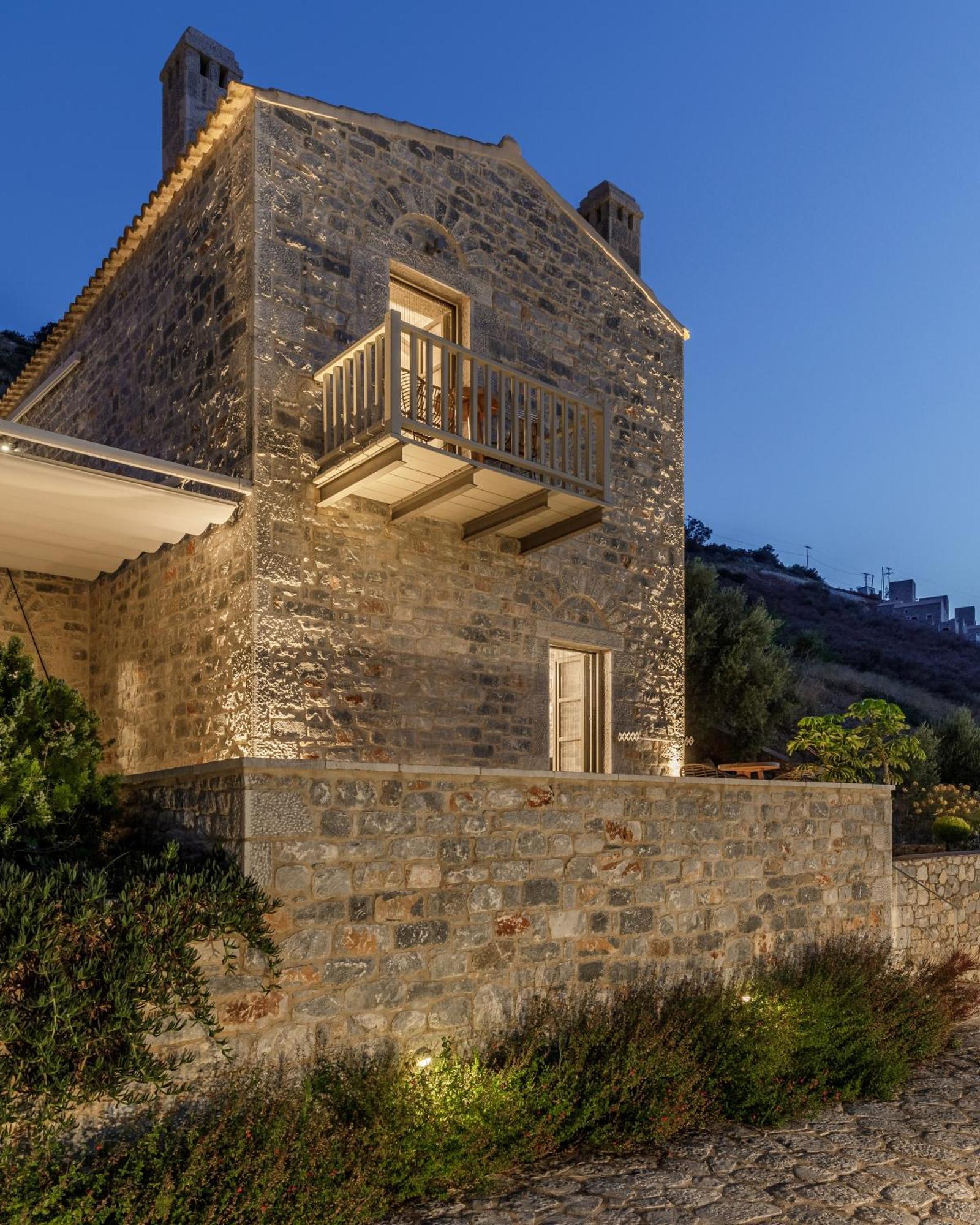 Trapela Limeni Luxury Suites Exterior foto
