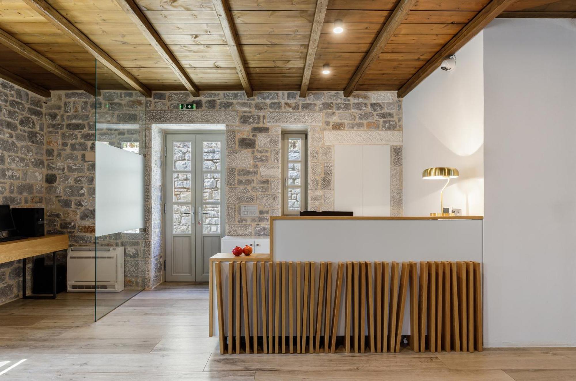 Trapela Limeni Luxury Suites Exterior foto